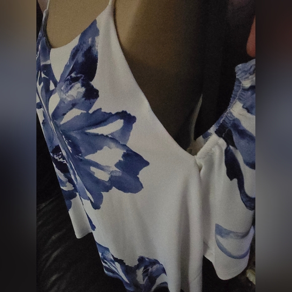 Stunning Cold Shoulder Floral Top From INC International Concepts, New, Sz XXL - Picture 5 of 10